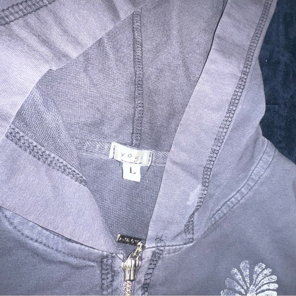 VINTAGE YOGI TOP - Picture 2 of 2